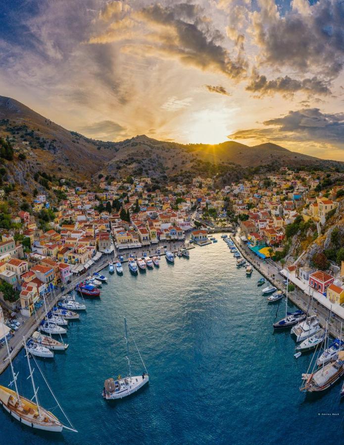 Marthas Traditional House Symi Exteriér fotografie